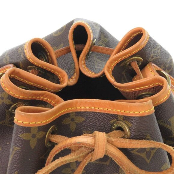 LOUIS VUITTON Brown Monogram Noe Shoulder Bag - Picture 7 of 9
